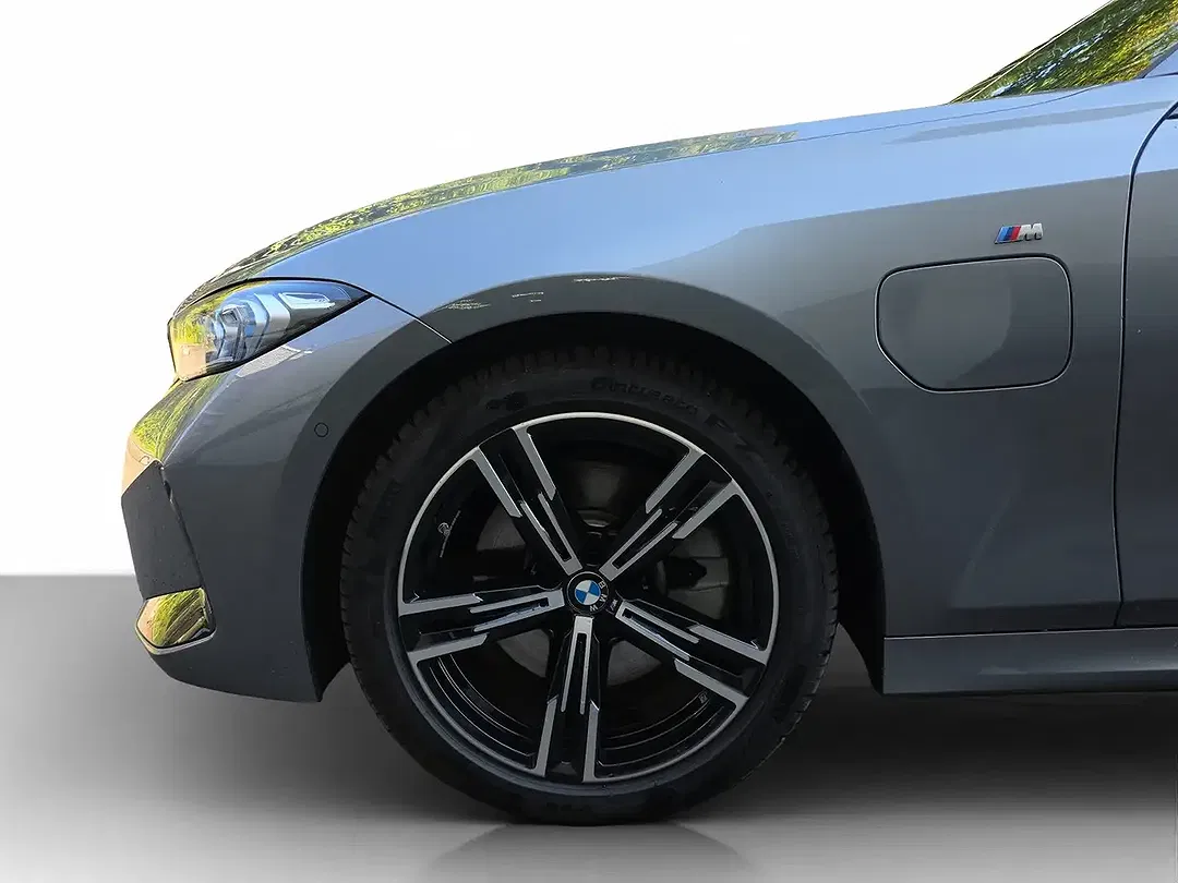 BMW 330 M - Thumbnail 3