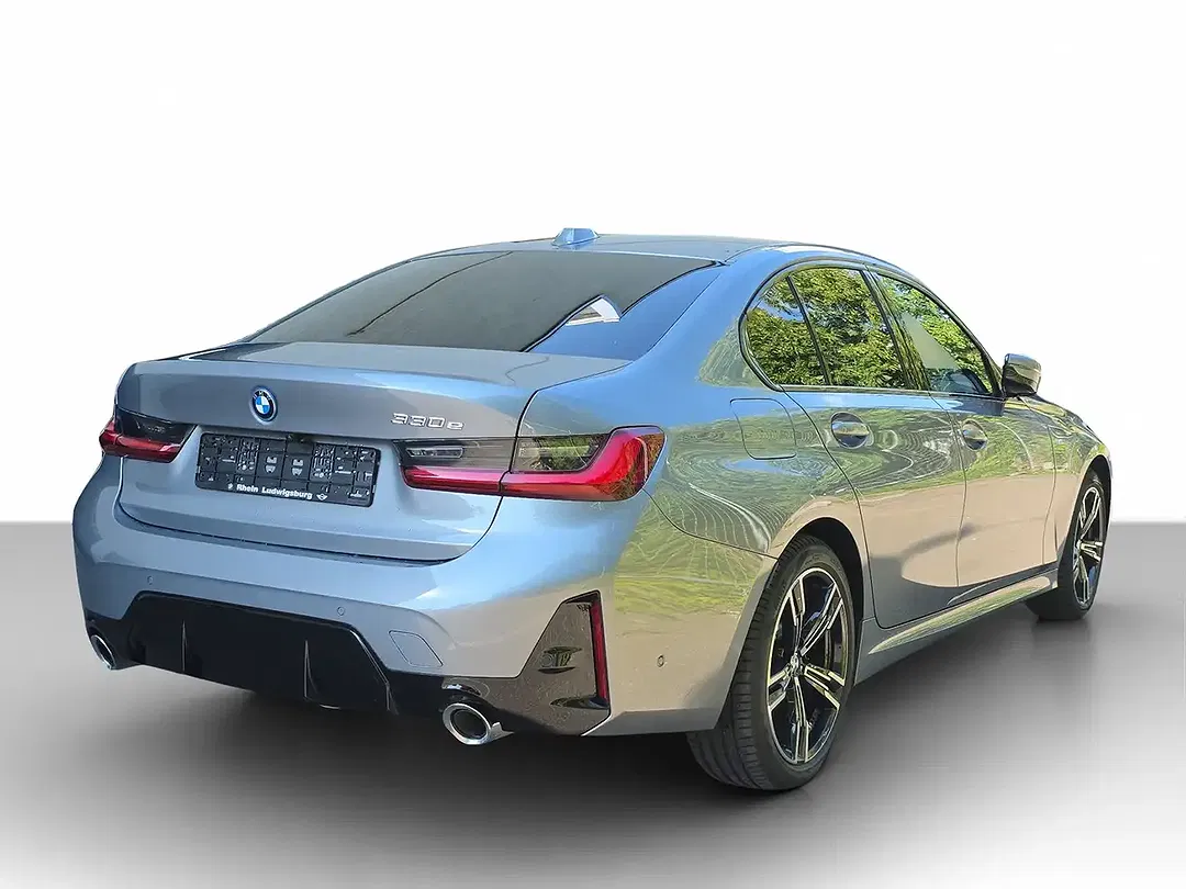 BMW 330 M - Thumbnail 6