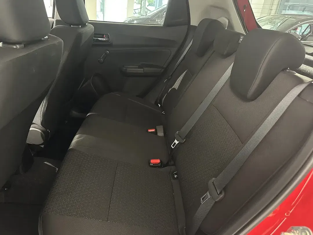 Suzuki Swift MHEV 1.2 Dualjet Comfort - foto 15