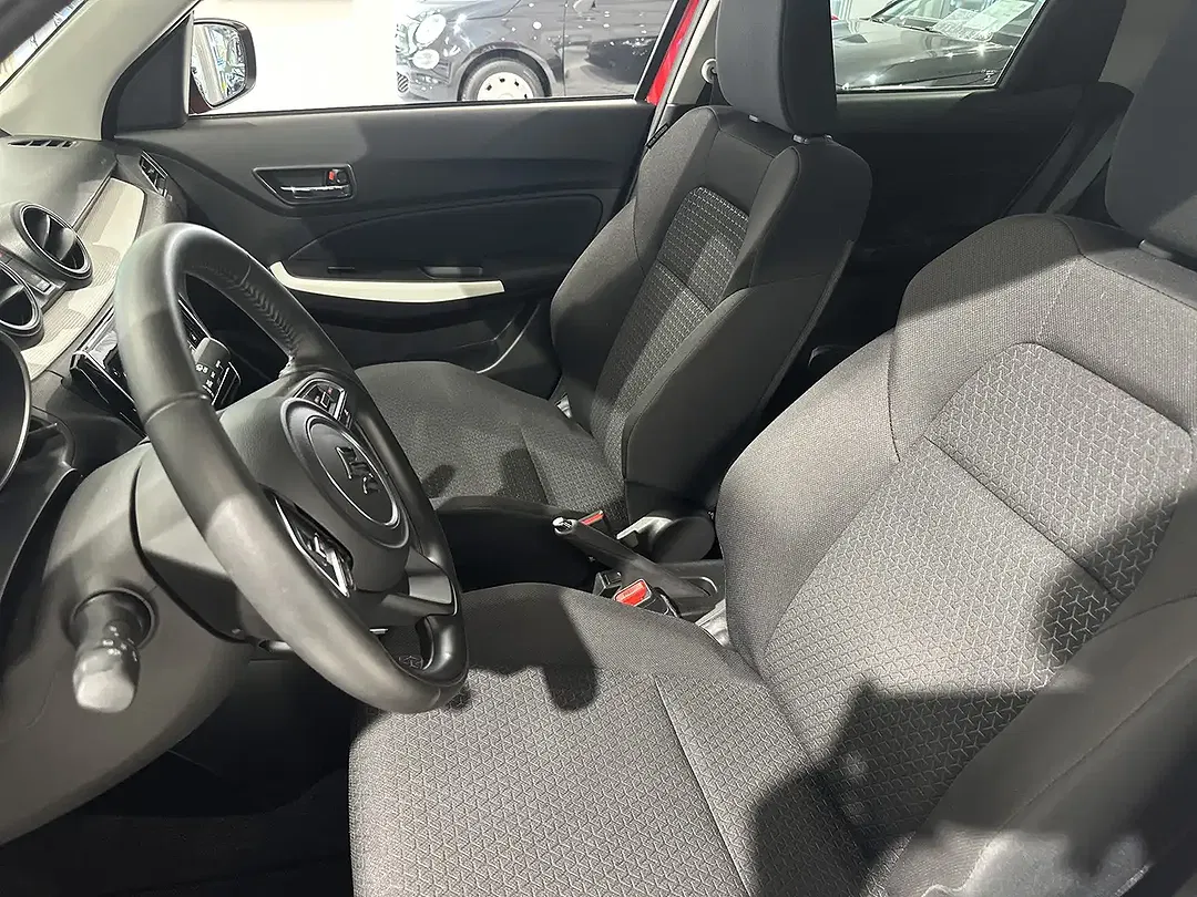 Suzuki Swift MHEV 1.2 Dualjet Comfort - Thumbnail 7