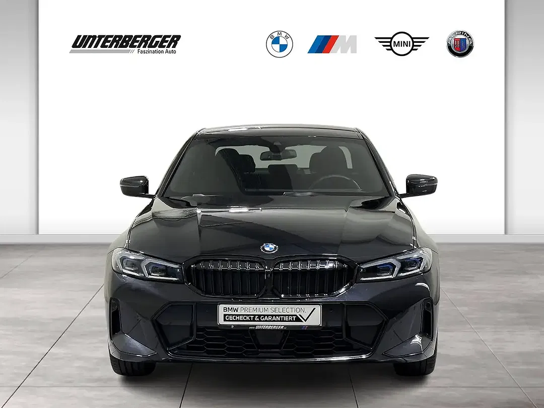 BMW 320 xDrive M - Thumbnail 4