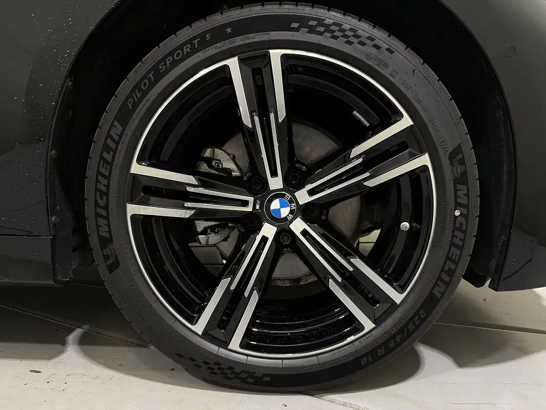 BMW 320 xDrive M - Thumbnail 8