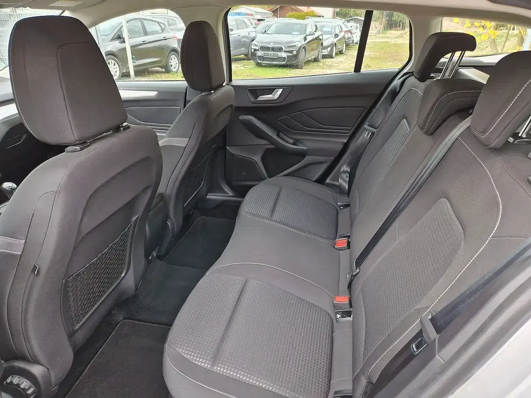 Ford Focus Cool & Connect - Thumbnail 19