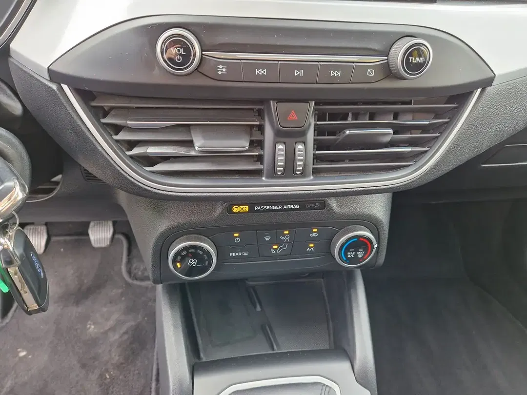 Ford Focus Cool & Connect - Thumbnail 23