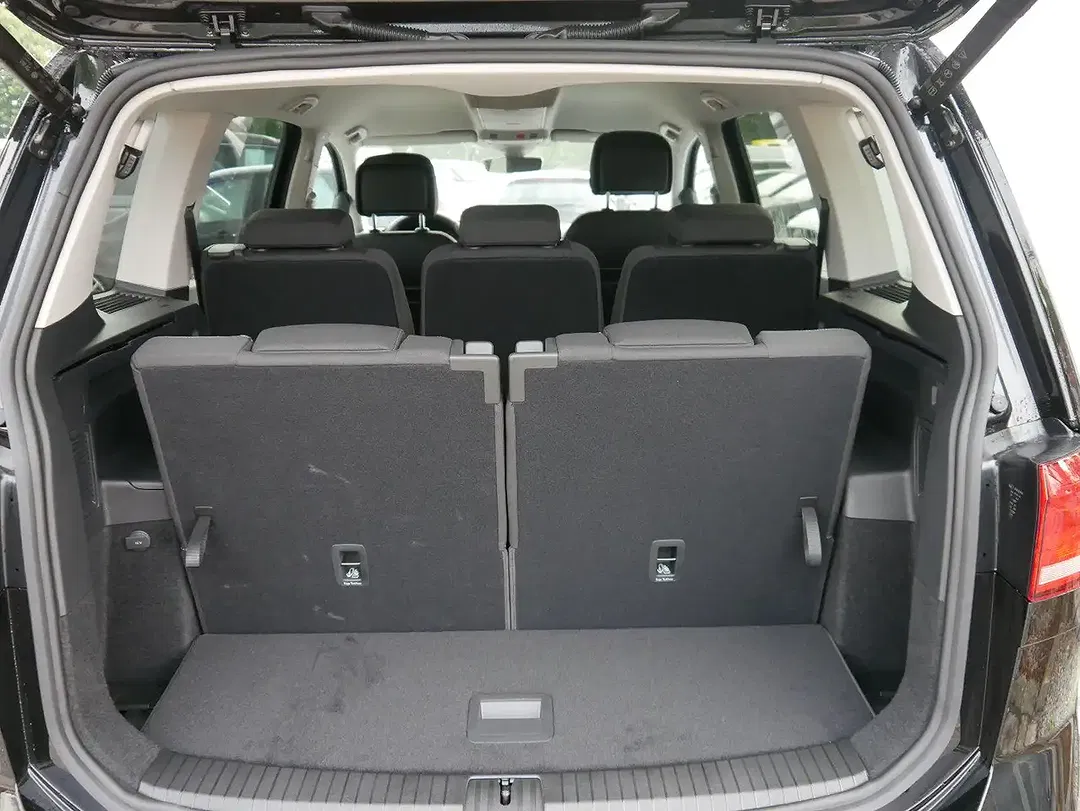 Volkswagen Touran 1.5 TSI DSG Comfortline - Thumbnail 8