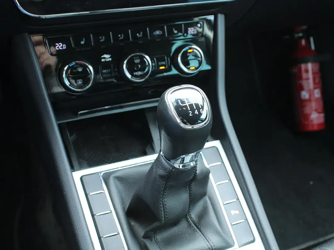 Skoda Superb 1.5 TSI Combi - Thumbnail 11