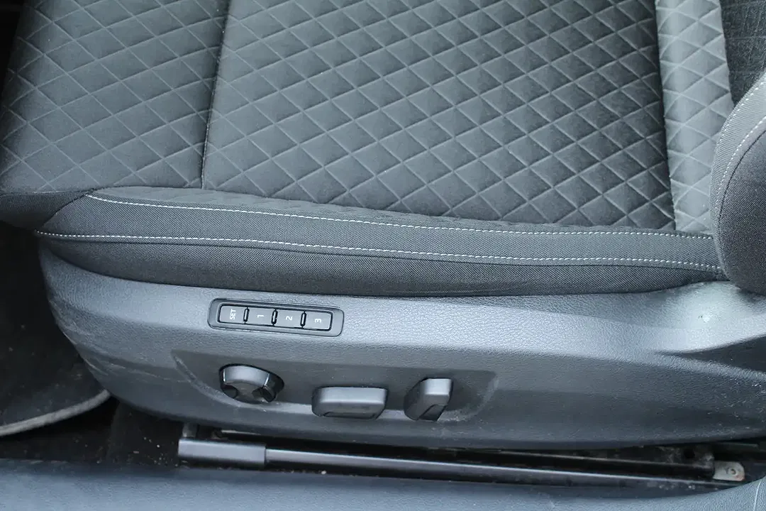 Skoda Superb 1.5 TSI Combi - foto 14