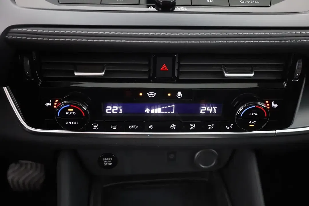 Nissan Qashqai 1.3 DIG-T AUT N-Connecta - Thumbnail 11