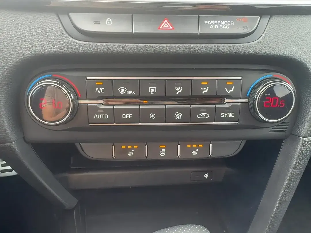 Kia Ceed SW / cee'd SW 1.5 T-GDI GT-Line - foto 14