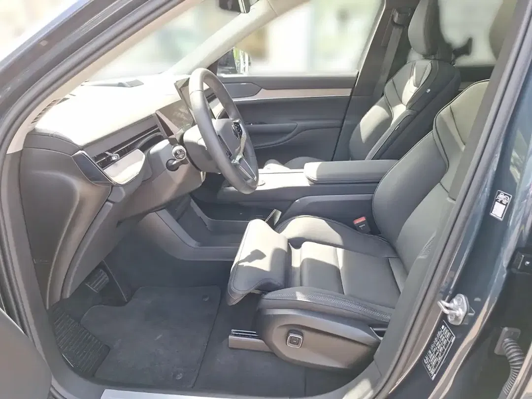 Volvo EX90 Performance Ultra - Thumbnail 7