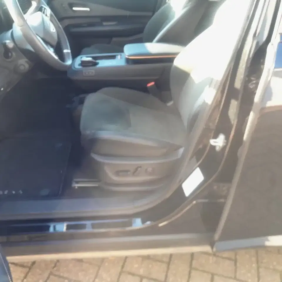 Nissan Ariya - Thumbnail 11