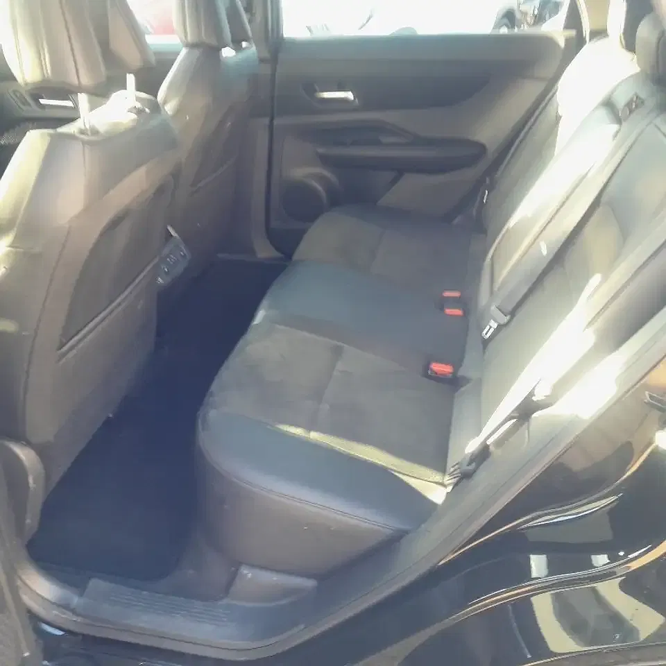 Nissan Ariya - Thumbnail 6