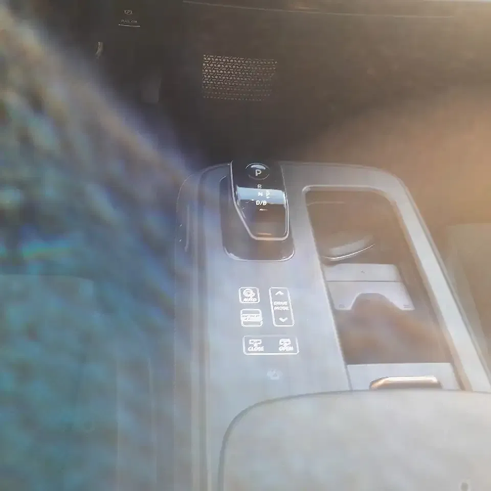 Nissan Ariya - Thumbnail 8