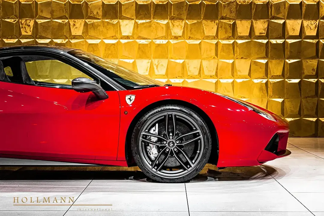 Ferrari 488 70th Anniversario Tailor Made - Thumbnail 10