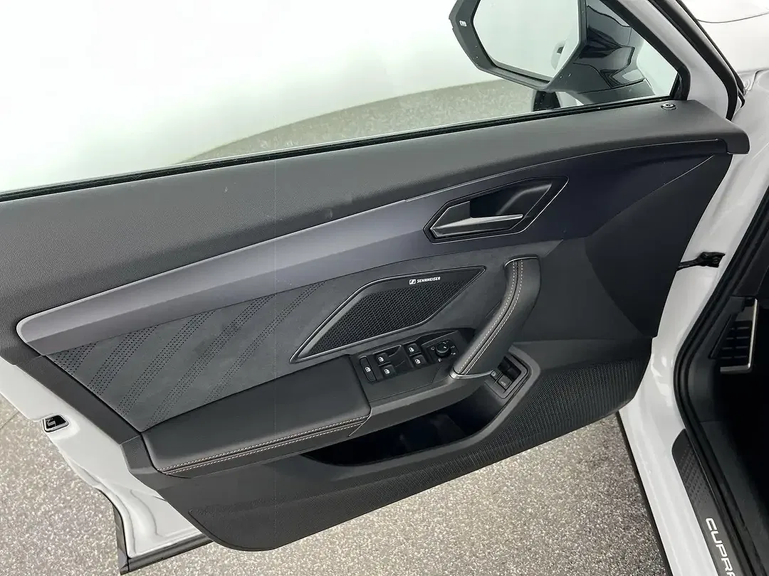 CUPRA Formentor 1.5 PHEV TSI - Thumbnail 11