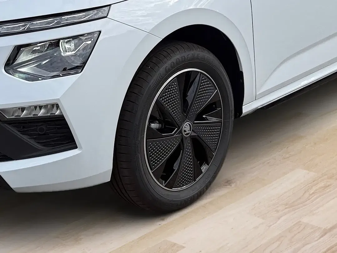 Skoda Kamiq 1.5 TSI DSG Monte Carlo - Thumbnail 6