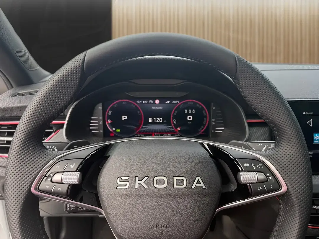 Skoda Kamiq 1.5 TSI DSG Monte Carlo - Thumbnail 8