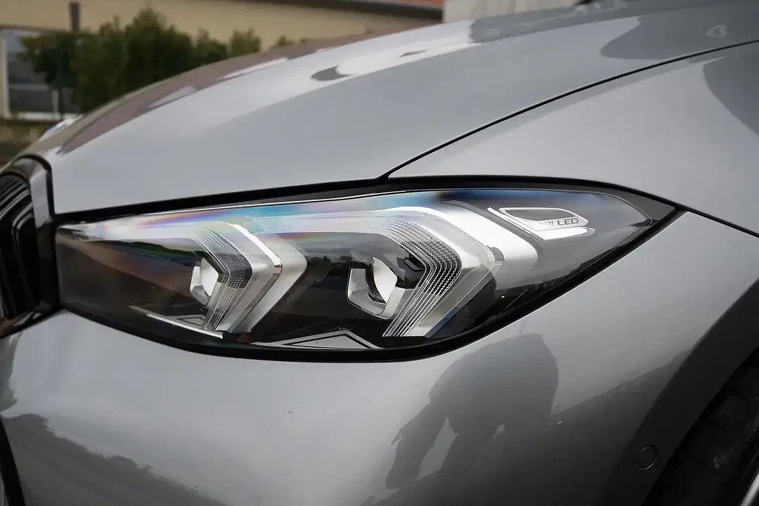 BMW 318 Touring M Sport - Thumbnail 11