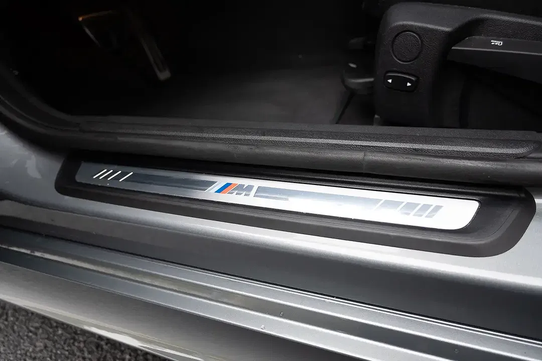BMW 318 Touring M Sport - Thumbnail 15