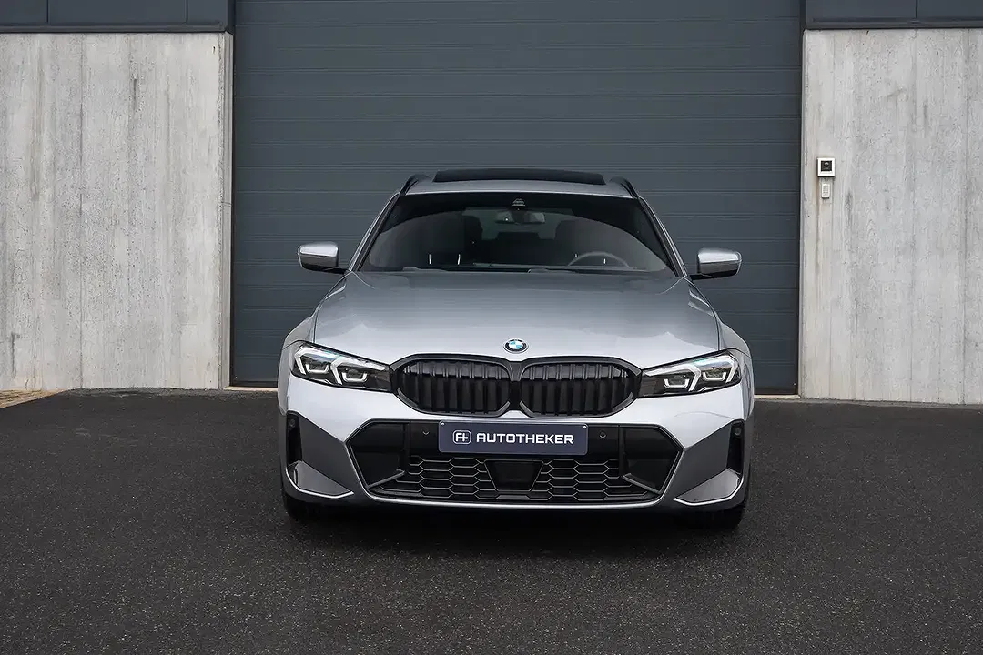 BMW 318 Touring M Sport - Thumbnail 8