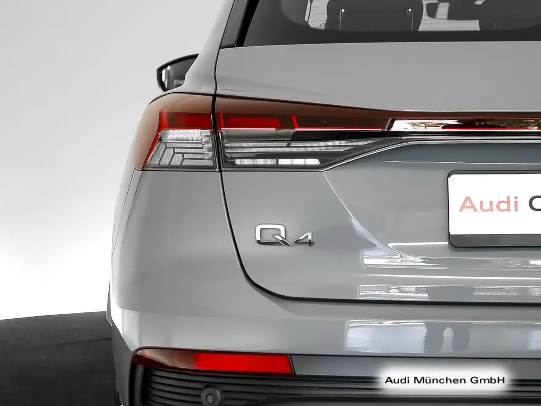 Audi Q4 e-tron 40 - Thumbnail 6