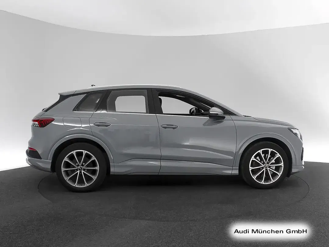Audi Q4 e-tron 40 - Thumbnail 3