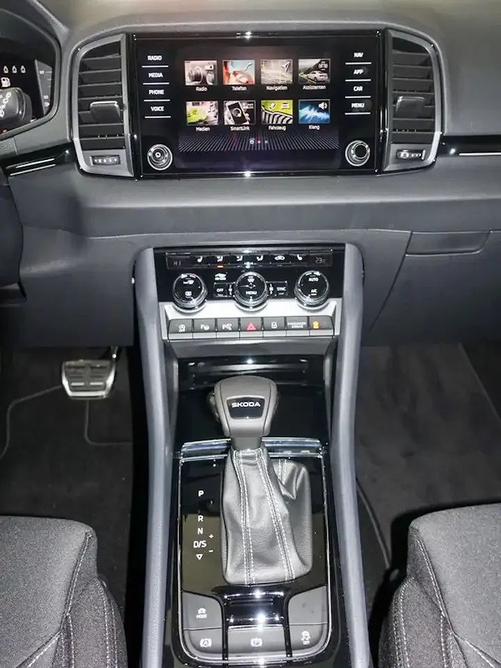 Skoda Karoq 1.5 TSI DSG Sportline - Thumbnail 11