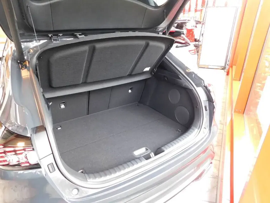Kia XCeed 1.6 T-GDI DCT GT-Line - Thumbnail 8