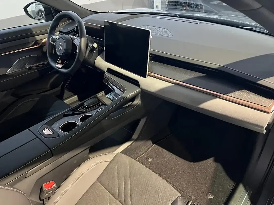 Zeekr 001 - Thumbnail 11