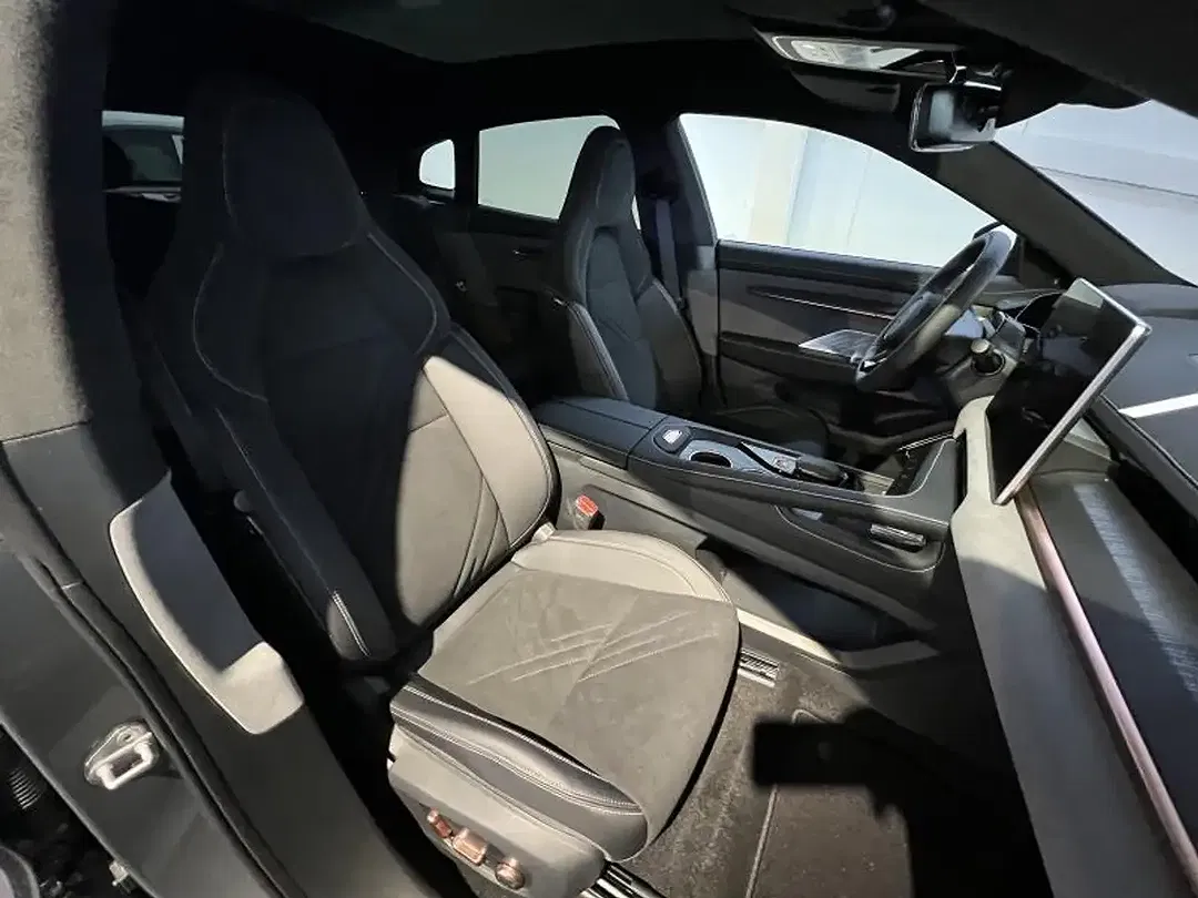 Zeekr 001 - Thumbnail 14