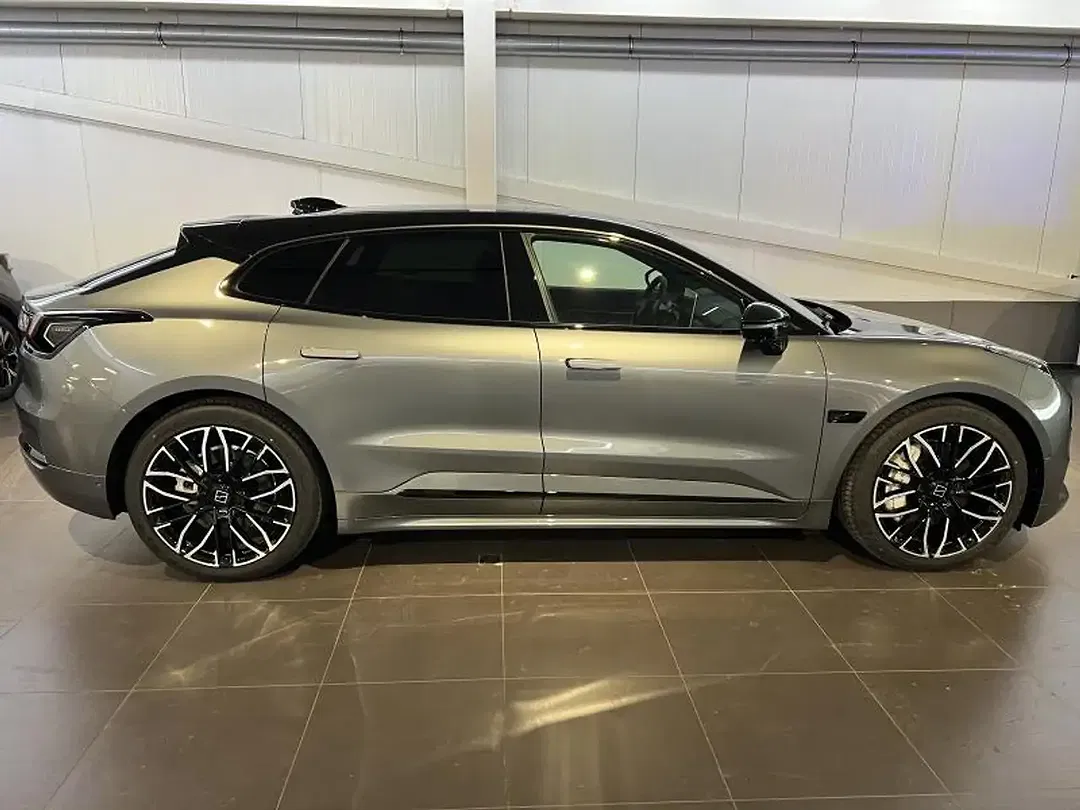 Zeekr 001 - Thumbnail 6