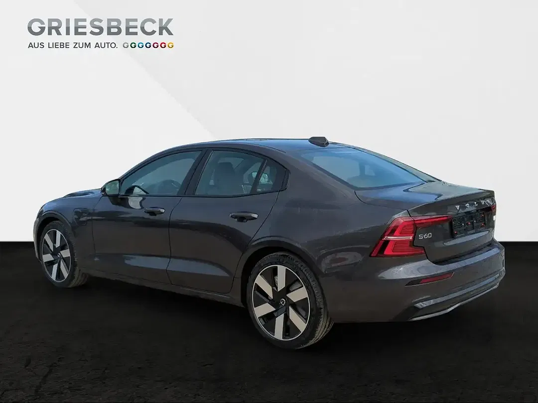 Volvo S60 T8 Ultimate Dark - Thumbnail 4