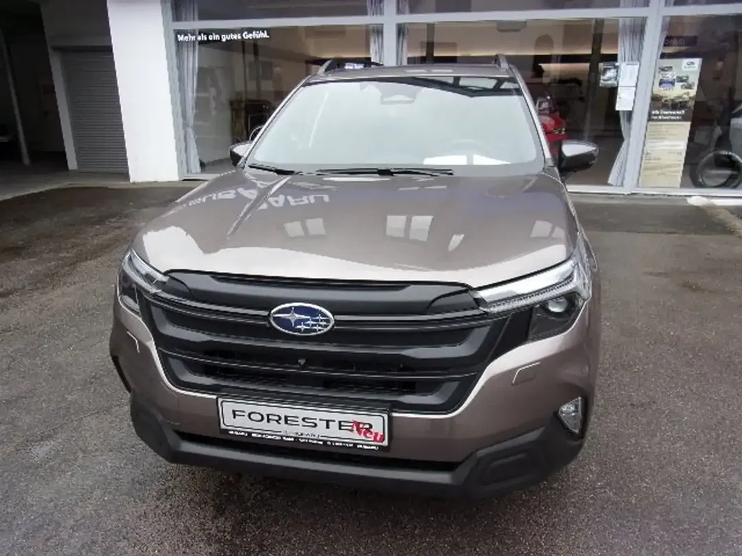 Subaru Forester 2.0 Lineartronic Exclusive - foto 1