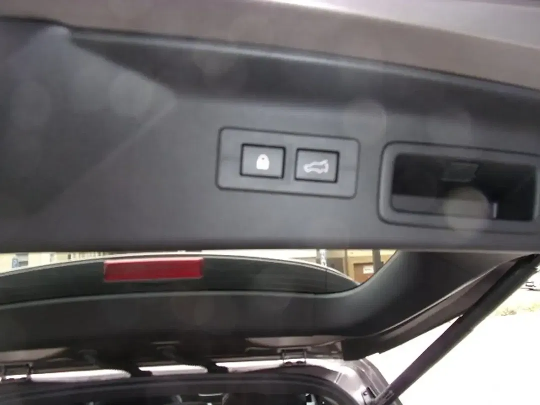 Subaru Forester 2.0 Lineartronic Exclusive - foto 11