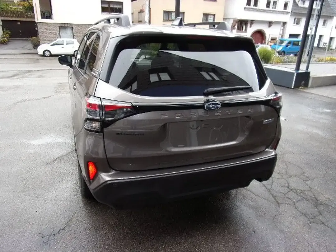 Subaru Forester 2.0 Lineartronic Exclusive - Thumbnail 3