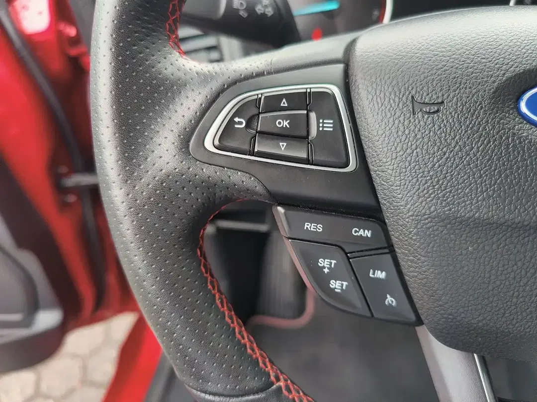 Ford EcoSport ST-Line - Thumbnail 14