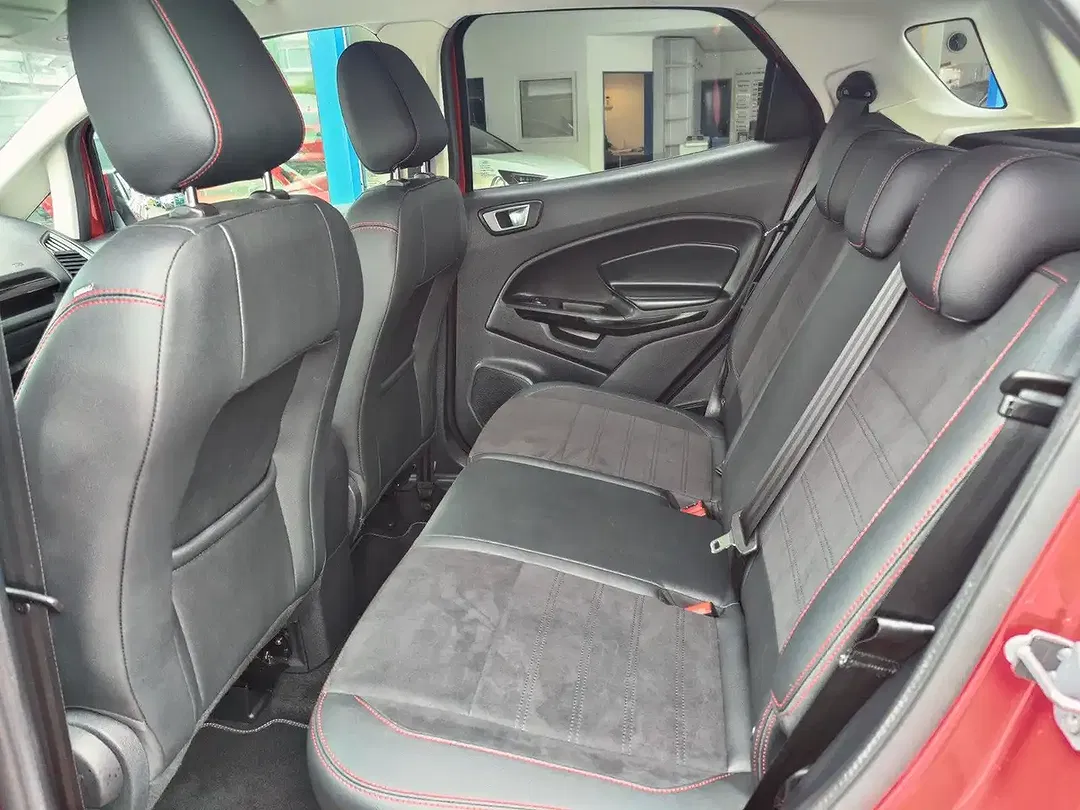 Ford EcoSport ST-Line - Thumbnail 8