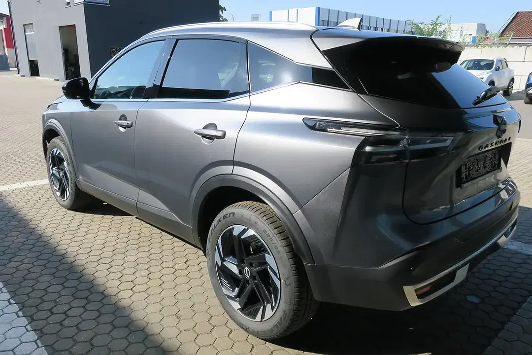 Nissan Qashqai 1.3 DIG-T MHEV Xtronic N-Connecta - Thumbnail 7