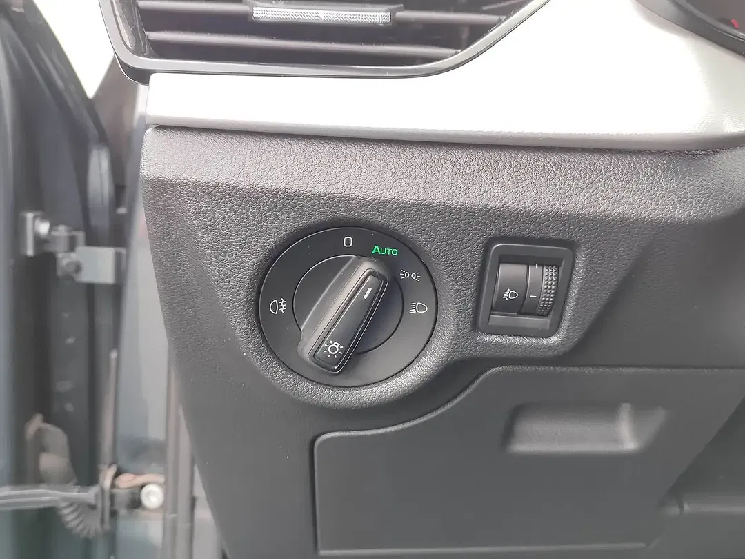 Skoda Kamiq Ambition - Thumbnail 13
