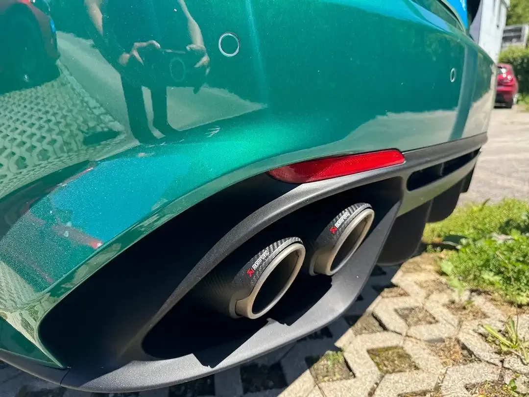 Alfa Romeo Giulia Quadrifoglio - foto 15