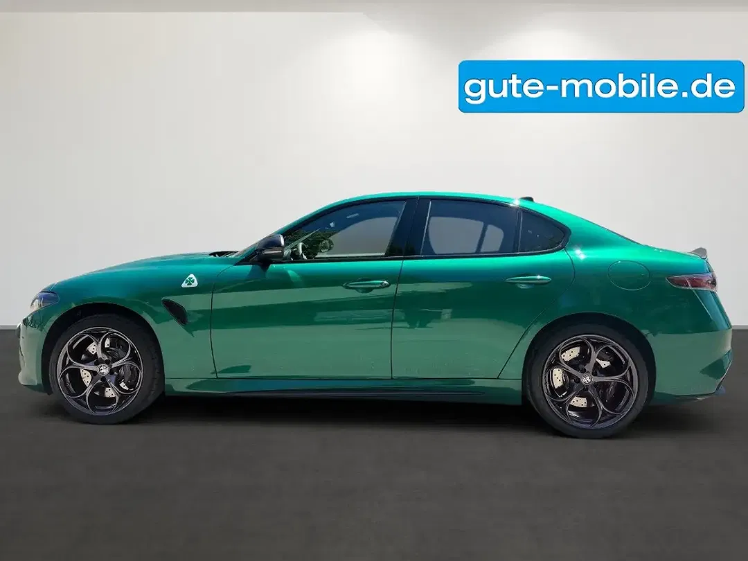 Alfa Romeo Giulia Quadrifoglio - Thumbnail 5