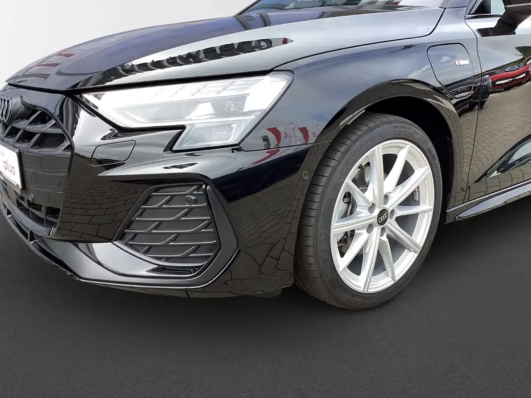 Audi A3 Sportback S line - Thumbnail 4