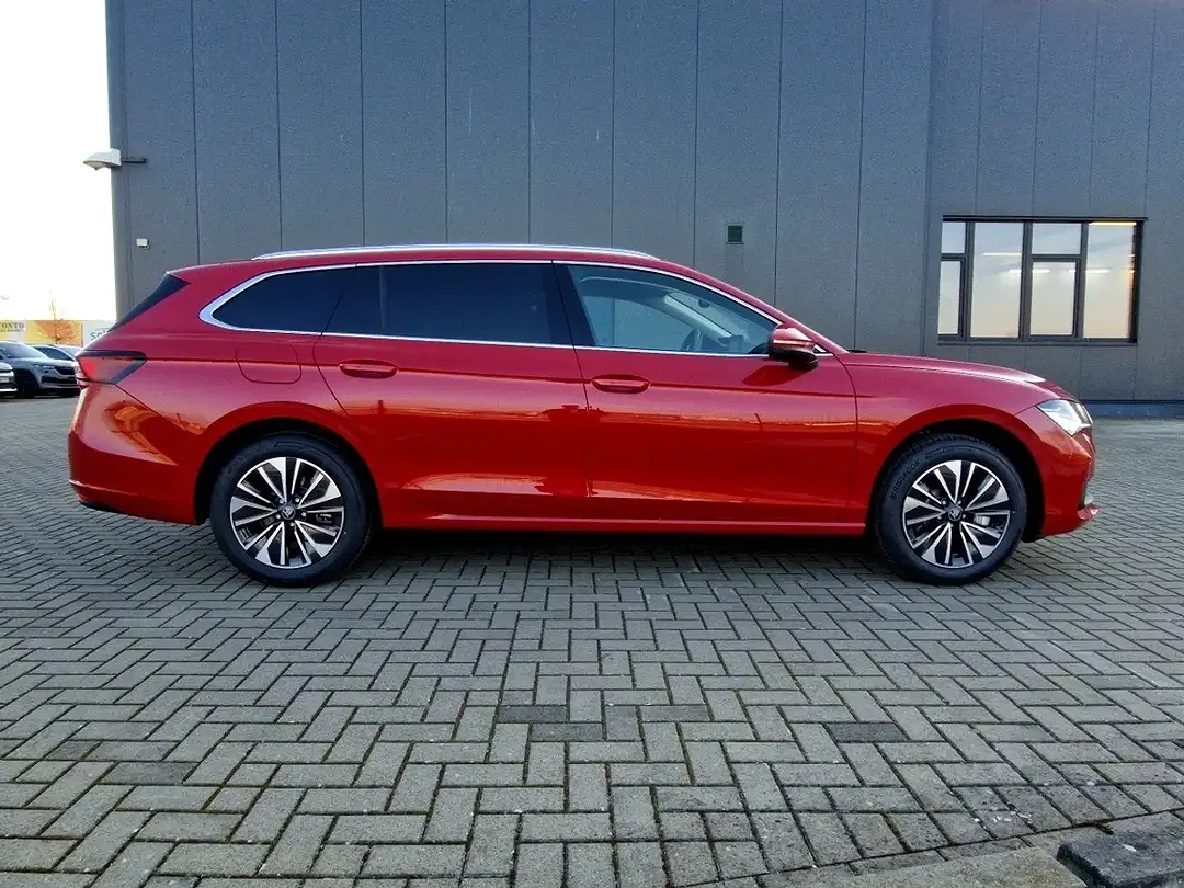 Skoda Superb 2.0 TDI DSG 4x4 Combi Selection - Thumbnail 6