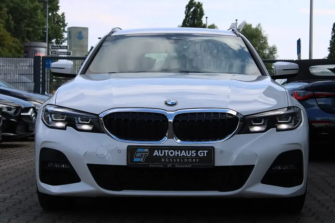 BMW 320 Touring - Thumbnail 10