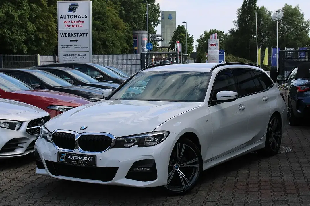 BMW 320 Touring - Thumbnail 4