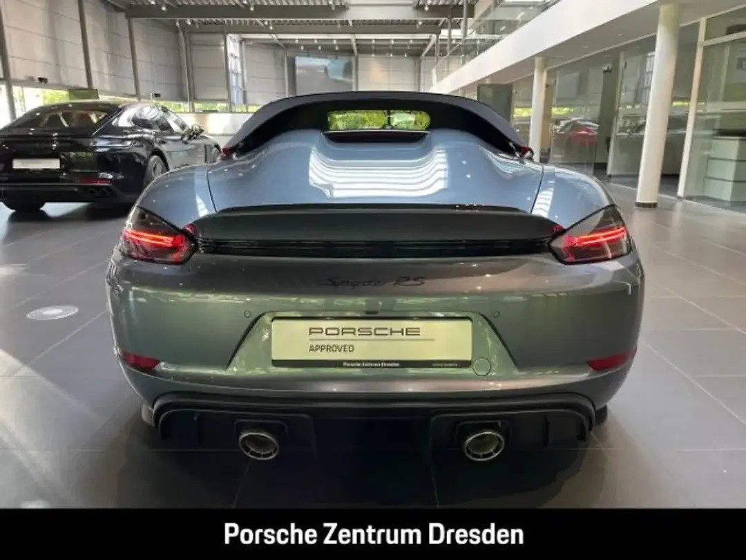Porsche 718 Spyder RS Weissach Sport Chrono - Thumbnail 10