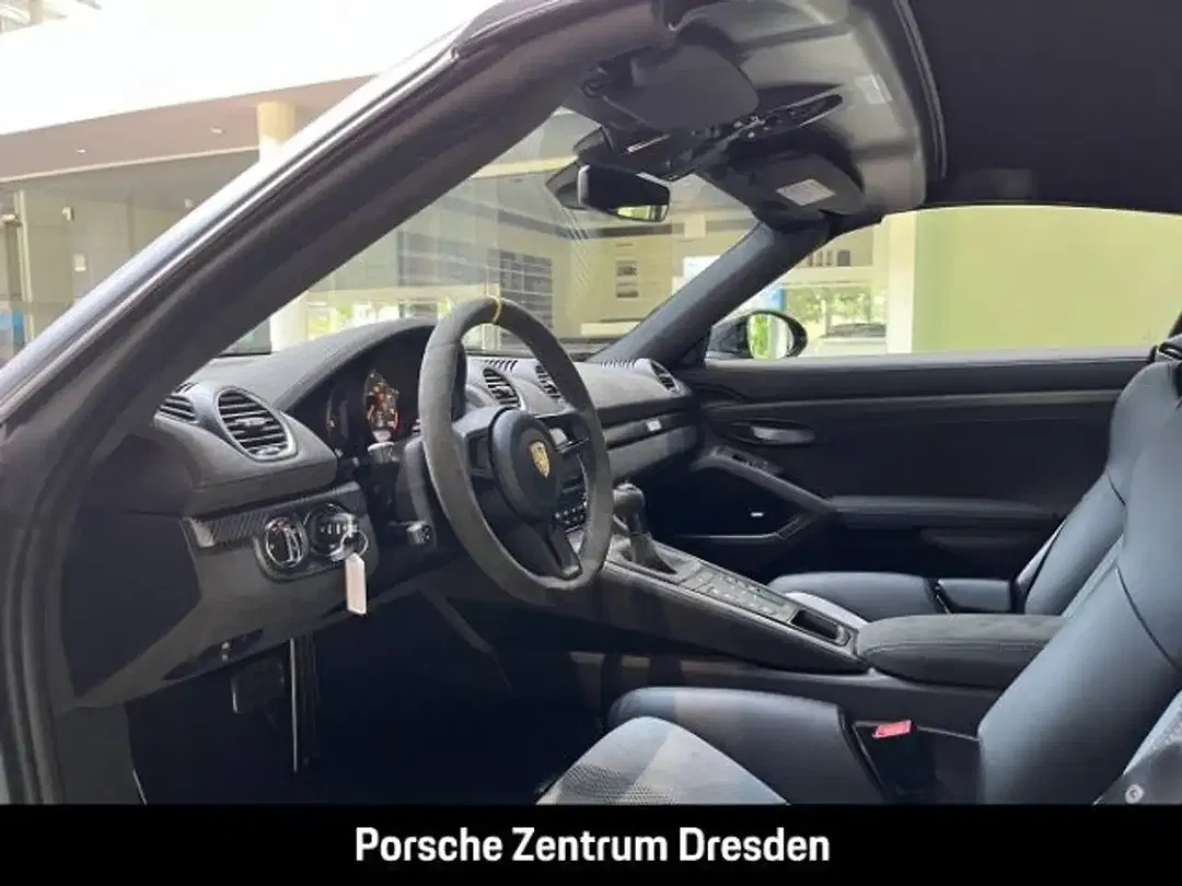 Porsche 718 Spyder RS Weissach Sport Chrono - Thumbnail 4