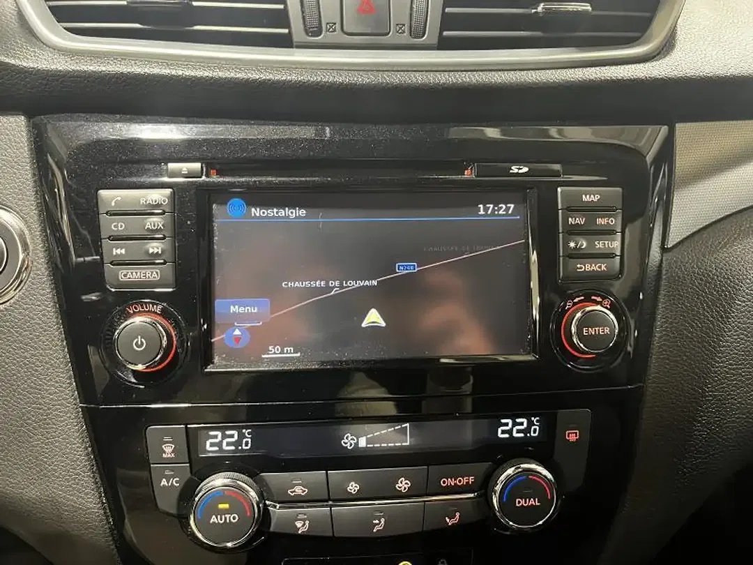 Nissan Qashqai 1.3 DIG-T N-Connecta - foto 15
