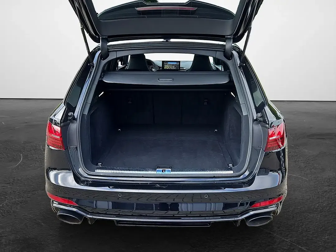 Audi RS4 tiptronic quattro RS Matrix LED Avant - Thumbnail 12
