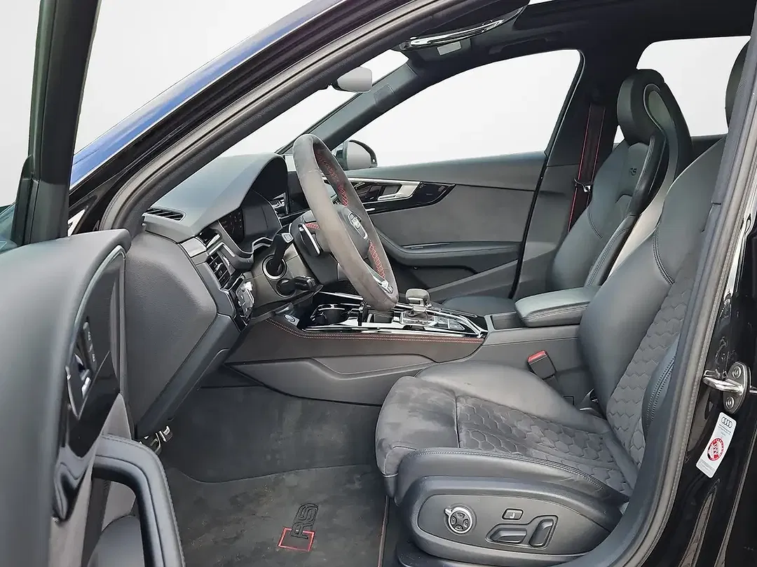 Audi RS4 tiptronic quattro RS Matrix LED Avant - Thumbnail 7